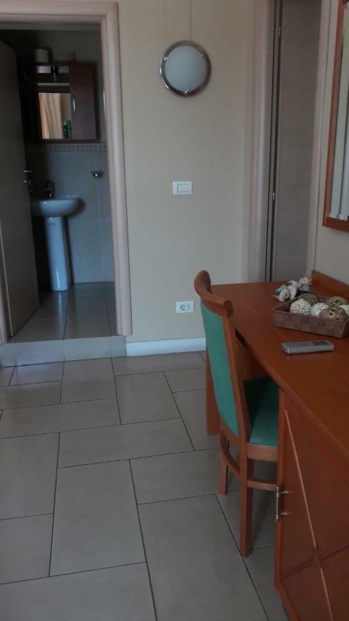 Bastiano'S Rooms Catania Luaran gambar